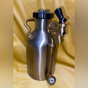 Growlerwerks uKeg 64oz Growler No CO2